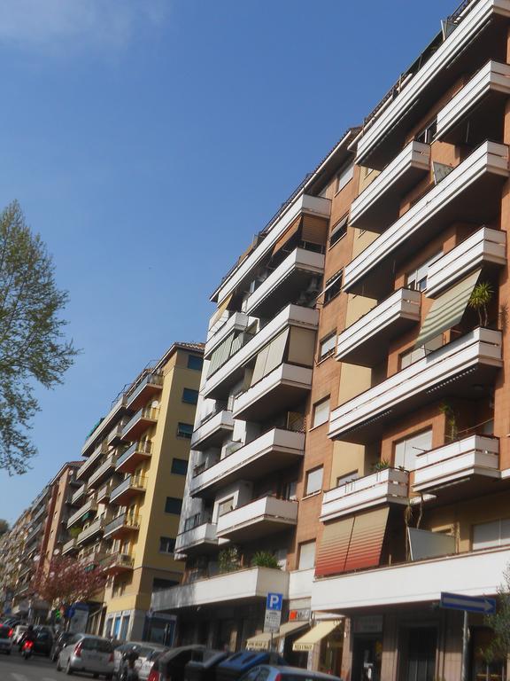 A Casa Chiecchi B&B Rome Extérieur photo