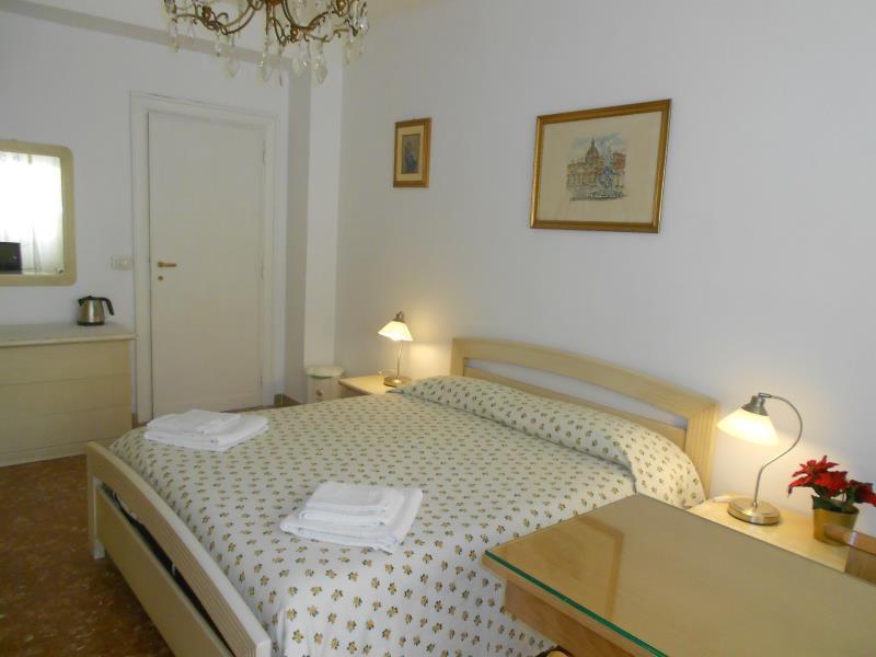 A Casa Chiecchi B&B Rome Extérieur photo
