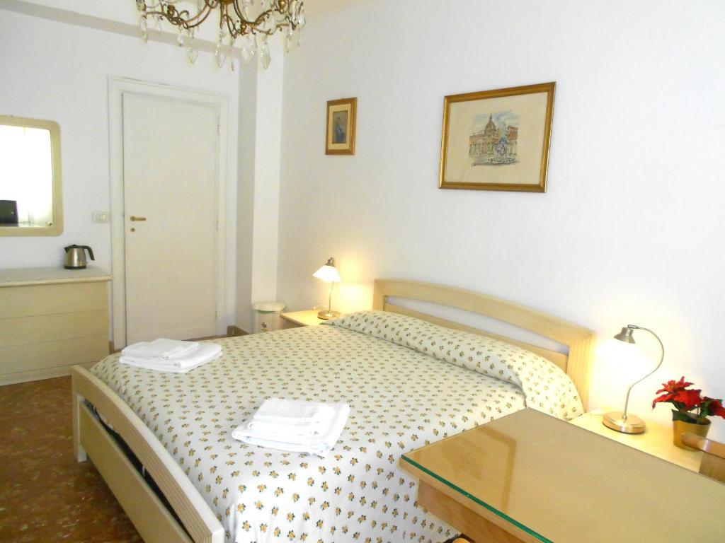 A Casa Chiecchi B&B Rome Extérieur photo